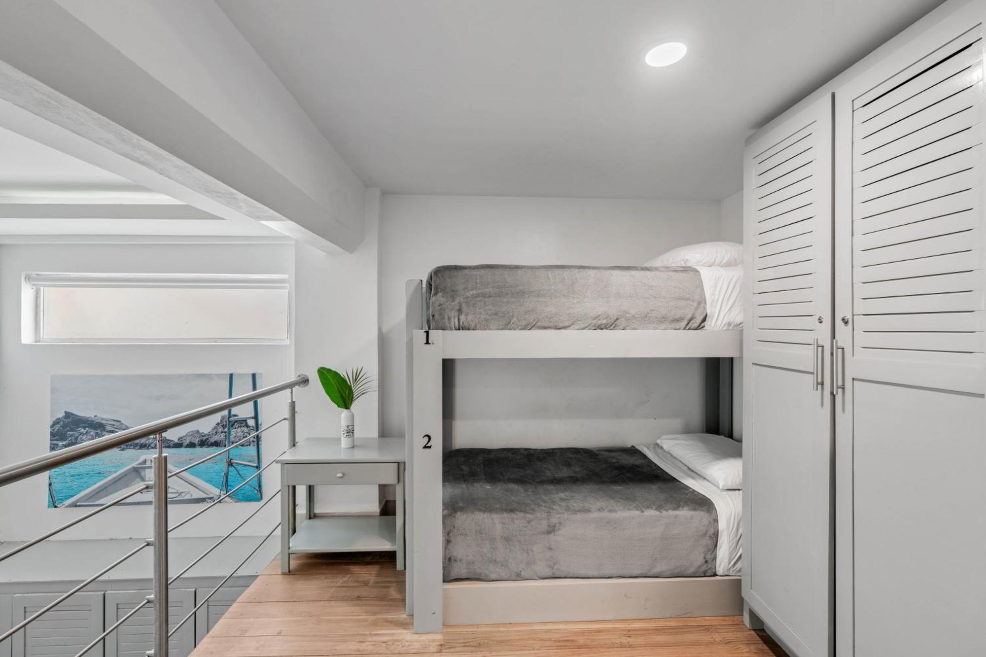 Iguana Surf Camp Hotel ตามารินโด ภายนอก รูปภาพ